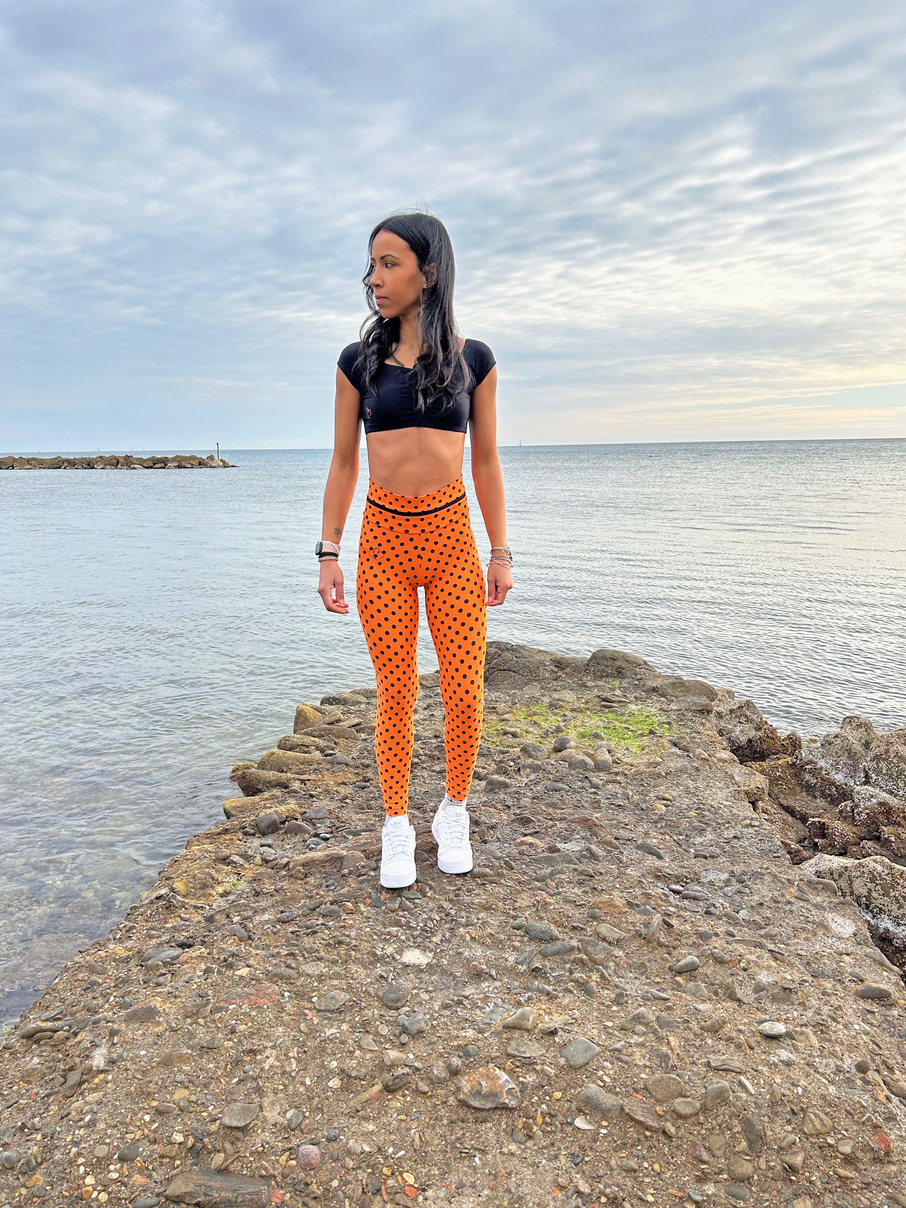 Top nero manica corta