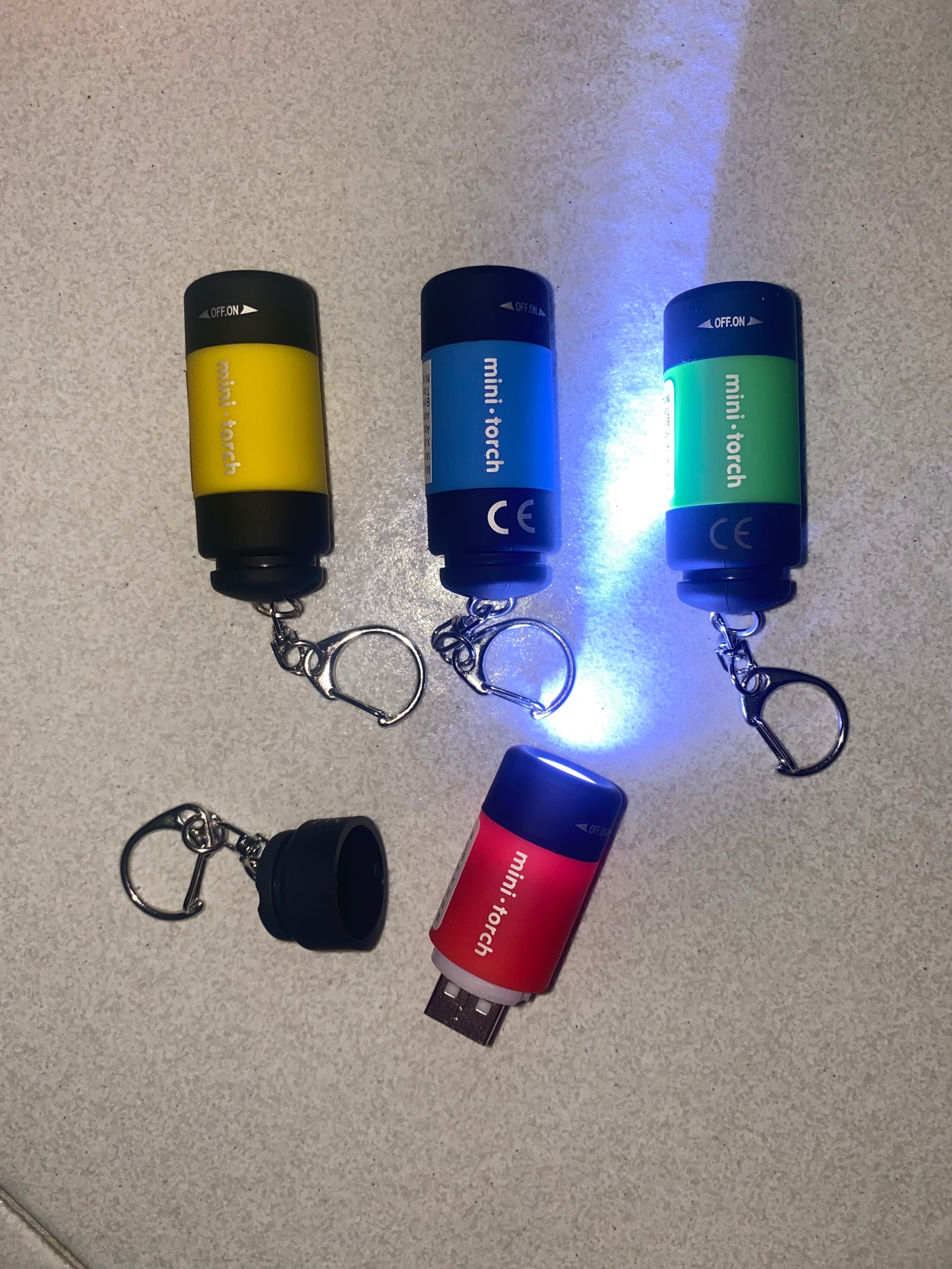 Portachiave mini torcia USB